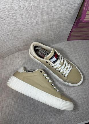 Оригінальні кросівки  tommy hilfiger