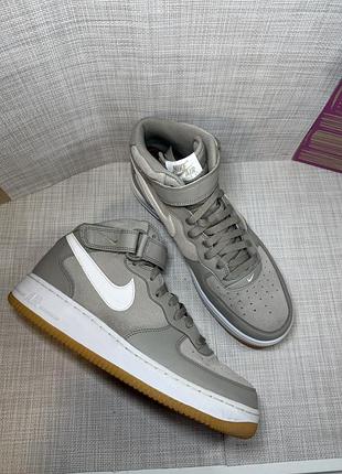 Оригінальні кросівки  високі шкіряні хайтопи nike force