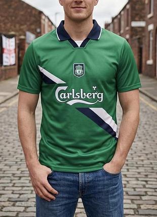 Ретро футболка liverpool fc / carlsberg (винтажный дизайн)