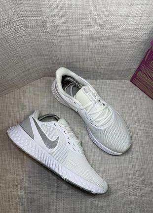 Оригінальні кросівки  в сітку nike