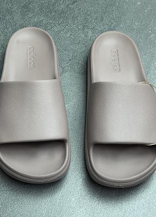 Тапки adidas 3