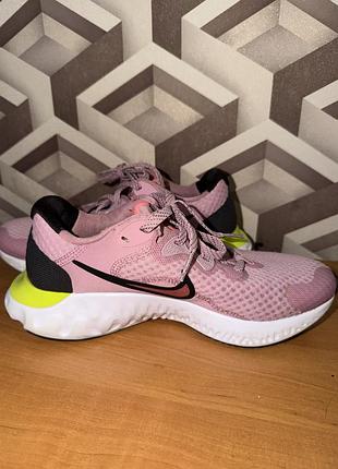 Жіночі кросівки nike renew run 2 5