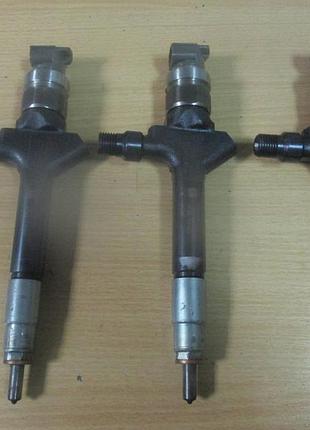 Форсунка дизельна rf8g13h50 mazda 2.0 d