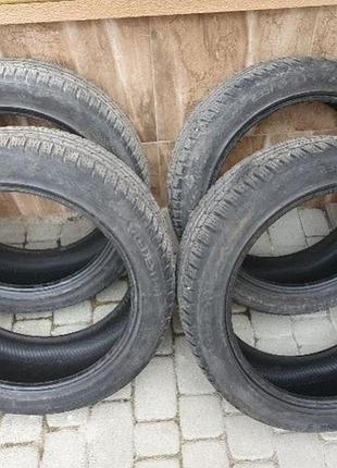 Шини,резина vredestein  235/45r19