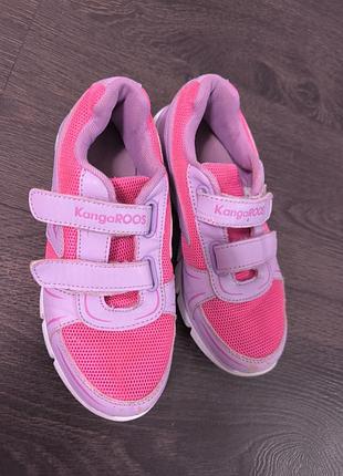 Кроссовки для девочки