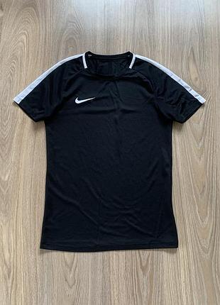 Мужская оригинальная чёрная спортивная футболка nike