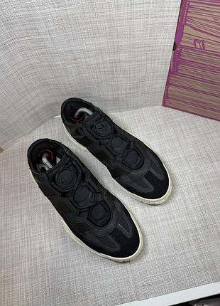Оригінальні кросівки adidas 2