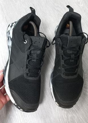 Фирменные кроссовки adidas terrex