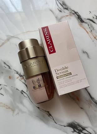 Тональна основа clarins double serum foundation