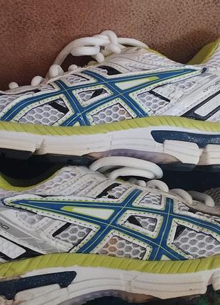 Asics кроссовки