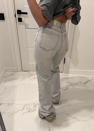 Джинси stradivarius