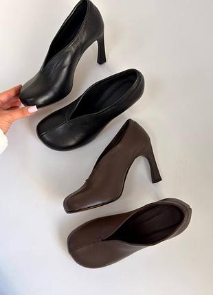 Новинка 11075 🥰
туфлі з анатомічно розширеним мисом olli shoes
матеріал: натуральна шкіра 
всередині: натуральний шкіряний підклад
підбор 8 см