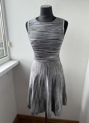 В'язана сукня karen millen оригінал розмір xs (uk 6 / 2) чорно-біла