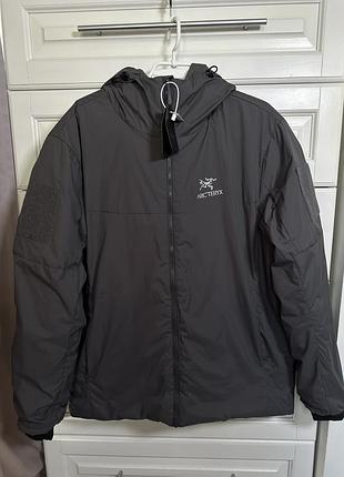 Курточка arcteryx