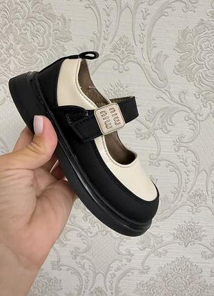 Туфлі miu для дівчинки 26