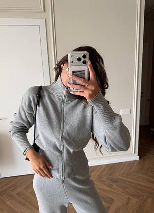 Костюм жіночий 3