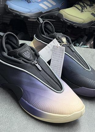 Баскетбольні кросівки adidas jr9503