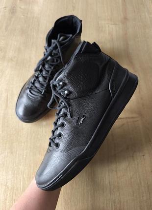 Стильні чоловічі шкіряні черевики lacoste, оригінал, р.42.