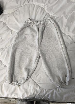 Спортивные штаны