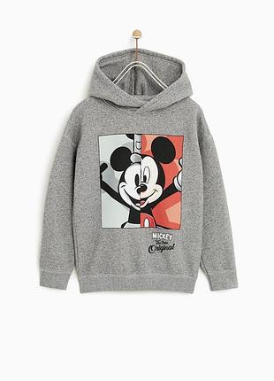 Детское худи zara x disney с микки маусом (размер 128 см / 8 лет)