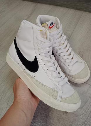 Кросівки nike