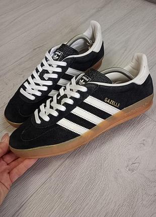Кроссовки adidas 5