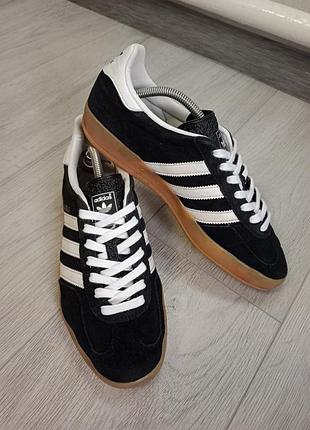 Кроссовки adidas 3