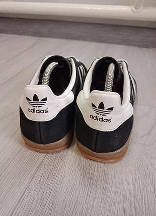 Кроссовки adidas 6