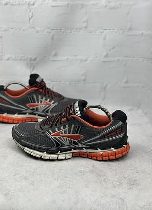 Чоловічі спортивні кросівки brooks gts 14