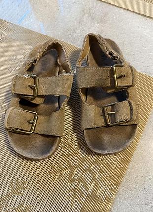 Дитячі босоніжки zara