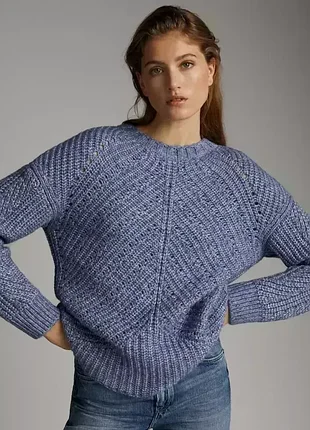 Блакитний об'ємний светр massimo dutti