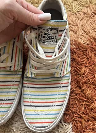 Оригінальні кеди nike 3