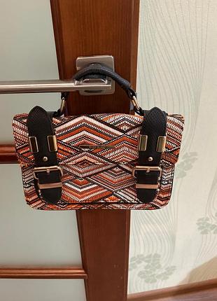 Стильная брендовая сумка river island с геометрическим принтом