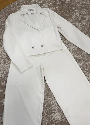 Красивий костюм 9