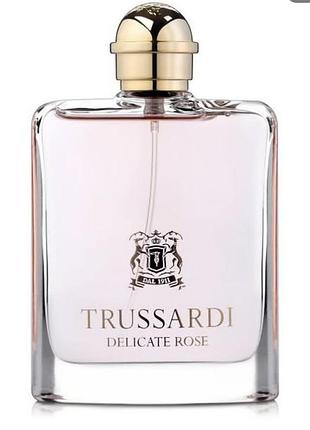Trussardi rose 2