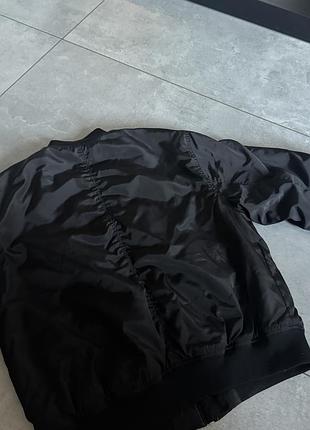 Бомбер осінній чорний h&m 5