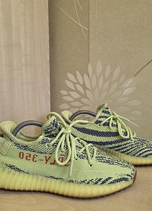 Кросівки оригінал adidas yeezy boost 350 v2 розмір 39-40