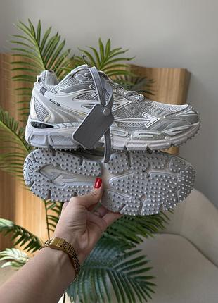 Off-white be right back gray/silver 9