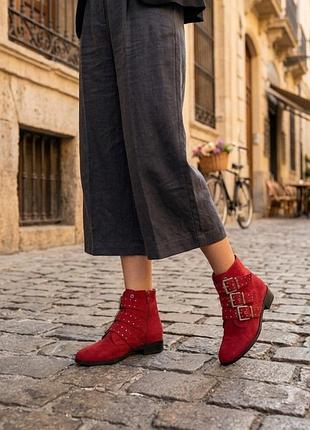 Жіночі ботинки черевики topshop червоного кольору розмір 37