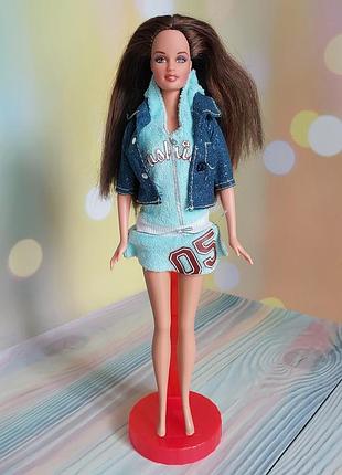 Кукла barbie chair flair teresa, выпущенная компанией mattel