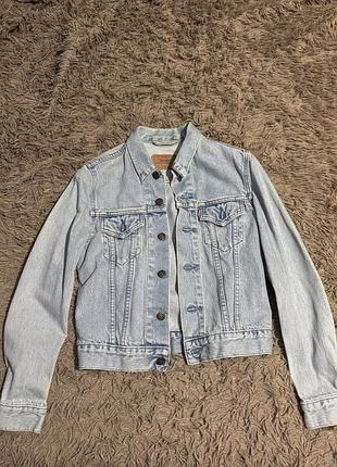 Джинсова куртка levis