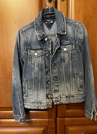 Джинсова куртка tommy hilfiger, xs, ідеальний стан