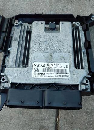 Блок управління двигуном ебу audi a4 b9 8w 2.0 tdi 04l907309l
