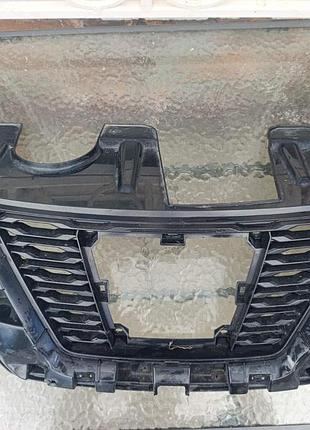 Продам оригинал решетка радиатора 2017- nissan rogue/ x-trail 2014-2020( t32)