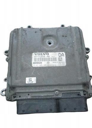 Блок управління двигуном ебу volvo xc90 2.4 d5 30637733