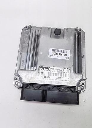 Блок управління двигуном ебу audi 03l906022c
