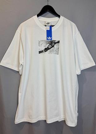 Оригінальна футболка adidas originals
