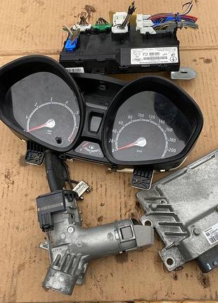 Блок управления двигателем эбу ford fiesta mk7 1.25 16v повний av21-12a650-bd s180047018