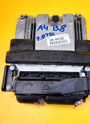 Блок управління двигуном ебу оригінальний audi 03l906022