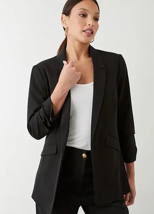 Стильный черный блейзер бренда dorothy perkins